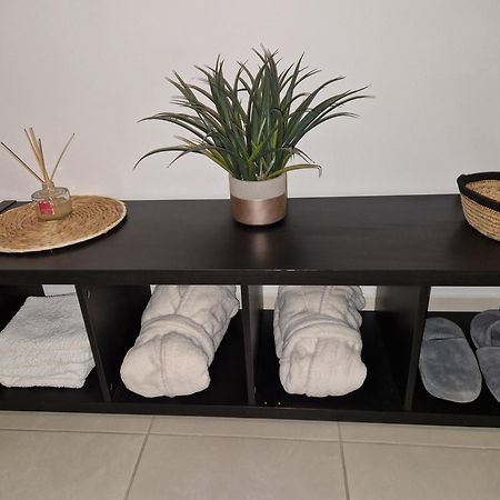 Au Spa De Llea Suite Retro Авиньон Экстерьер фото