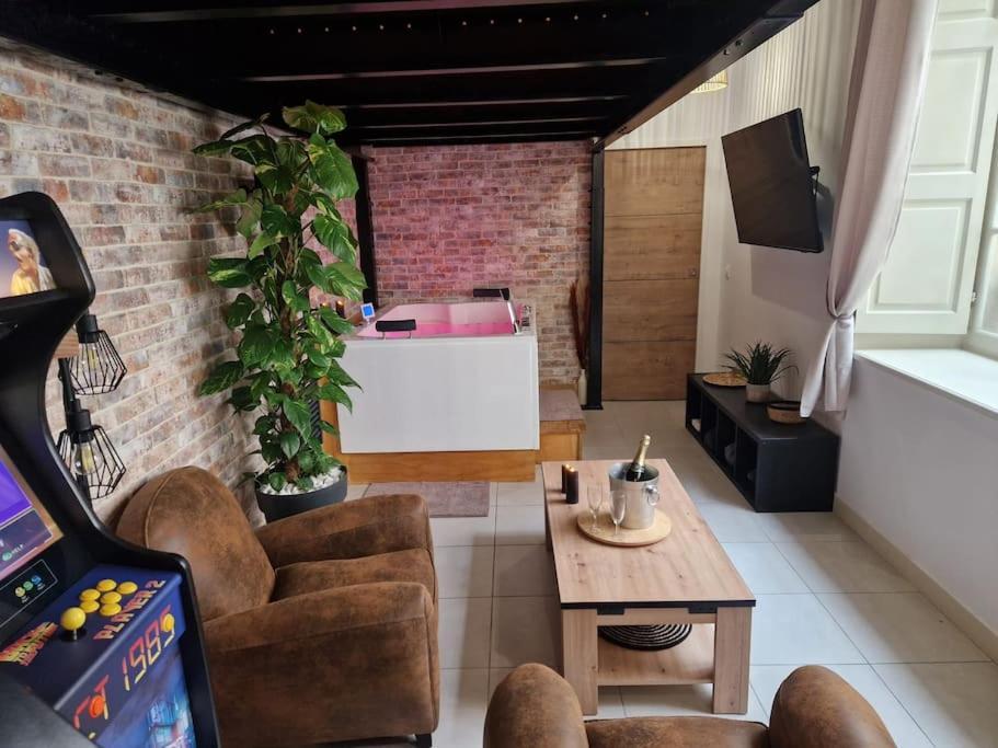 Au Spa De Llea Suite Retro Авиньон Экстерьер фото