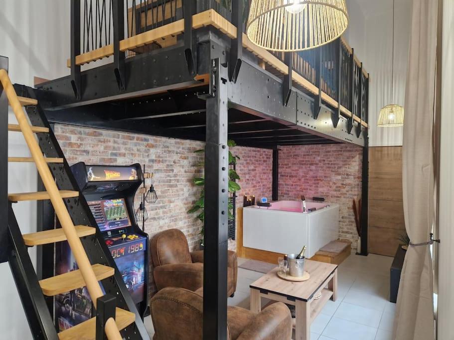 Au Spa De Llea Suite Retro Авиньон Экстерьер фото
