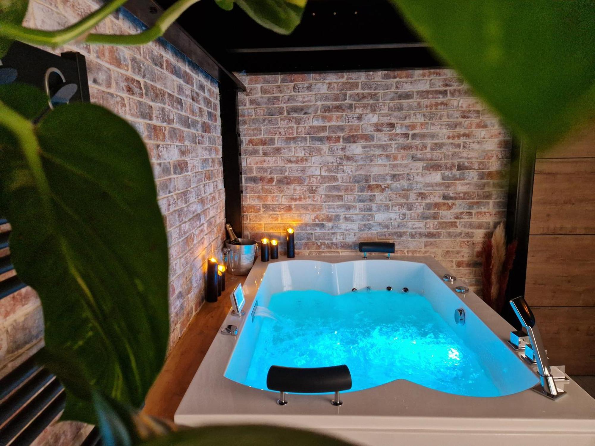 Au Spa De Llea Suite Retro Авиньон Экстерьер фото